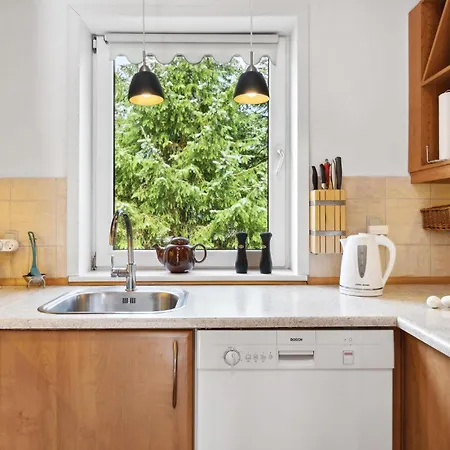 Lovely In With Wifi Holiday home *
